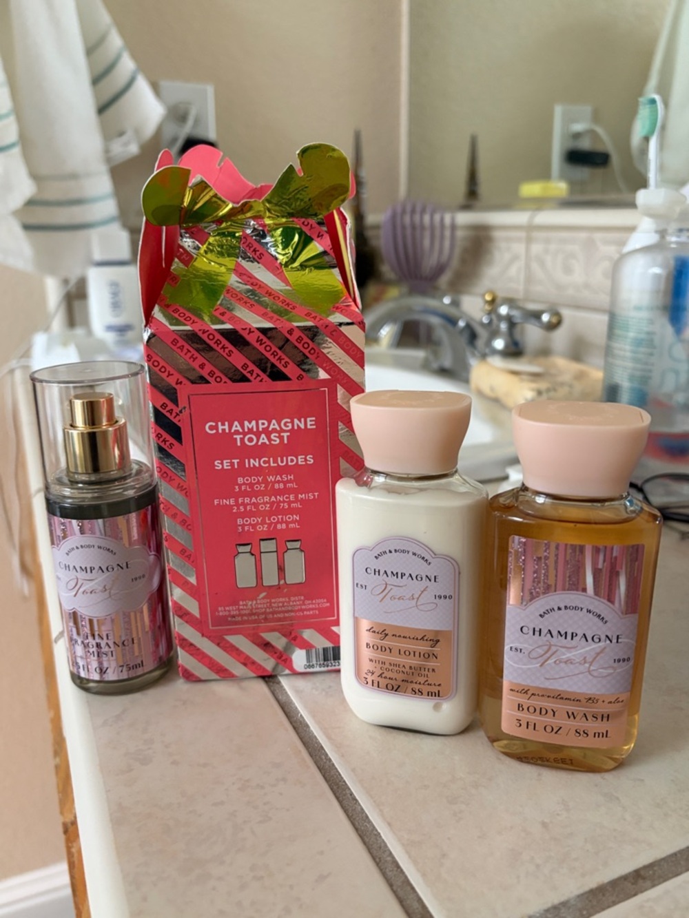 Bath & Body Works Champagne Toast Gift Set – Pink & Gold Accents Brand New
